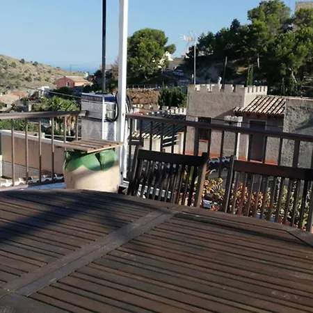 Casa Con Terraza/confortable House With Terrace *